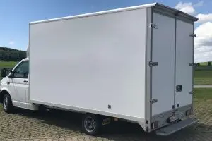 D-Liner mit Kofferaufbau